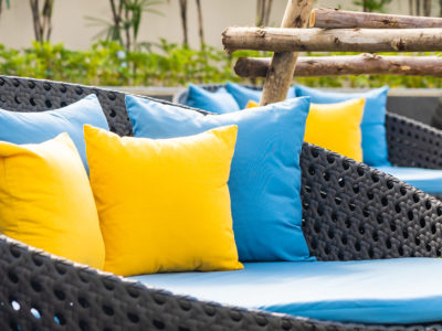 4 dicas para decorar a área externa com móveis para jardim