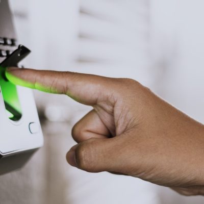 Veja os benefícios de adquirir uma fechadura digital