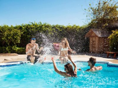 Acessórios para a sua piscina: confira várias opções