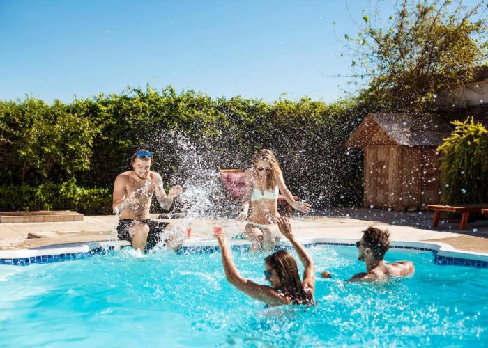 Acessórios para a sua piscina: confira várias opções