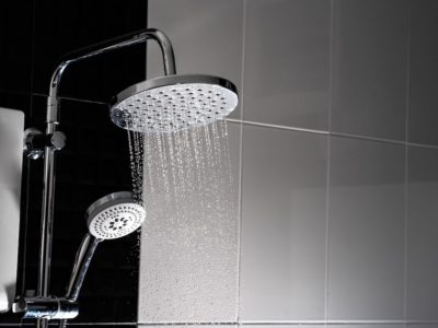 Duchas para banheiro: conheça as melhores para tomar um banho refrescante