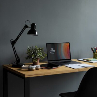 Aprenda a deixar o seu escritório home office mais aconchegante!