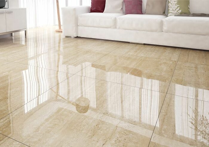 Sinônimo de requinte e sofisticação, o porcelanato polido tem alto brilho e reflete a luminosidade. Essa característica faz com que proporcione ambientes mais amplos e claros.