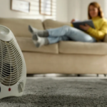 Além de garantir o aconchego e temperaturas mais elevadas nos dias mais frios, o aquecedor de ambiente é fácil de instalar e exige apenas a higienização correta para garantir sua conservação e o funcionamento adequado. Vale a pena apostar nesse conforto.