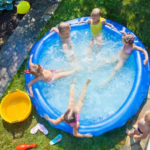 Se está em busca da piscina inflável perfeita, venha conferir no site do Balaroti os melhores modelos. Garanta a diversão que a sua família merece nestes dias quentes!