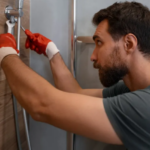Faça um checklist completo da sua casa e veja quais são os ambientes que exigem o uso do registro hidráulico para o fornecimento de água. Defina  a válvula que melhor atenda cada cômodo e garanta o bem-estar que a sua família merece. 