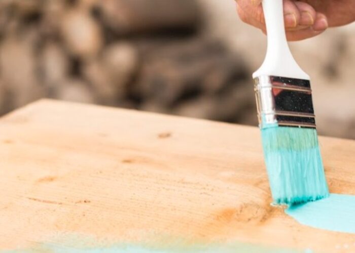 Renove seus móveis com o guia completo para pintura em madeira e metal
